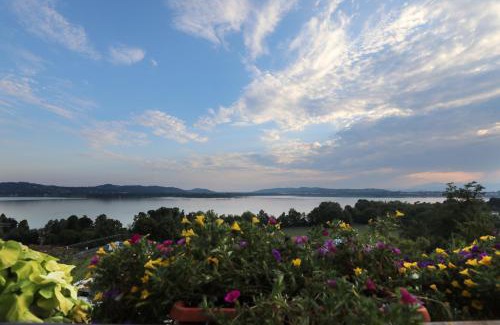 Morosolo Cama Y Desayuno | IL NIDO AL LAGO