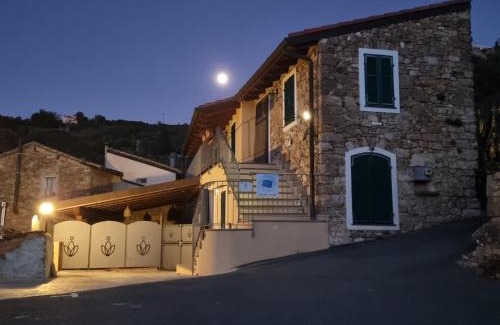 Vallebona Casa | Il Nido Del Viaggiatore