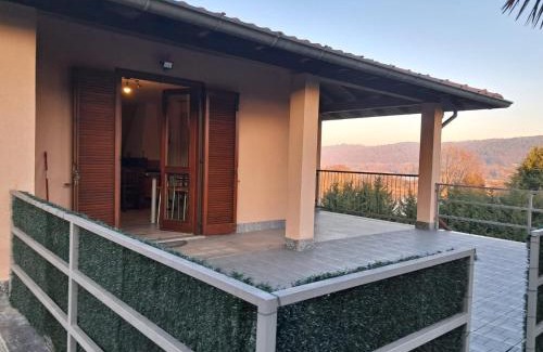 Mercallo Casa | Il NOCCIOLINO , 2 appartamenti