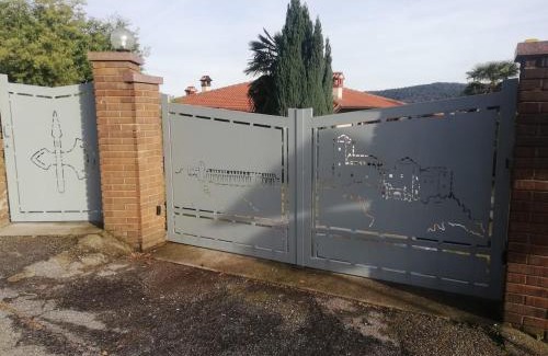 Mercallo Casa | Il NOCCIOLINO , 2 appartamenti