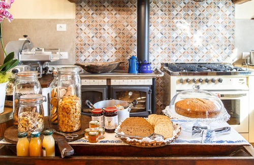 Santarcangelo di Romagna Cama Y Desayuno | Il Pettirosso