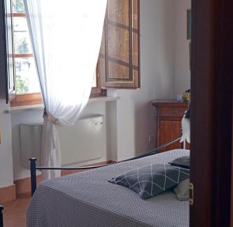 Pieve di Santa Luce Casa | Il Poggio Della Pieve Apartments
