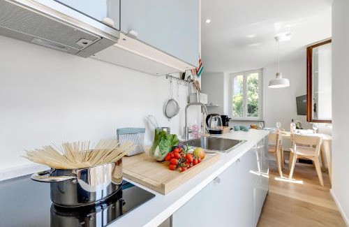 Calde Apartamento | Il Porticciolo Lake Front - Happy Rentals