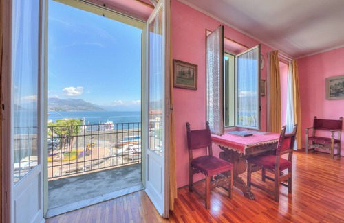 Stresa Apartamento | Il Porticciolo Stresa Stunning Lake View