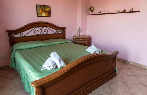 Castelbuono Apartamento | Il Sole e La Luna