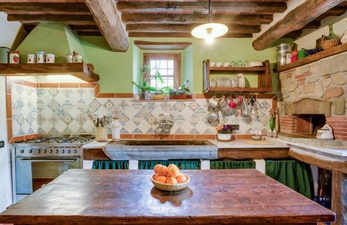 Pontito Casa | Il Vecchio Ospitale by Interhome