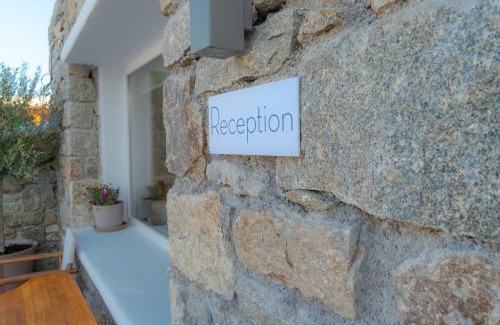 Glastros Hotel | IL Vento Suites