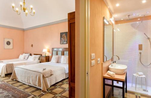 Montepulciano Apartamento | Il Vescovo, Incredible Attic in center of Montepulciano, Luxe