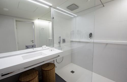 Ponta Delgada Hostal | Ilha Hostel & Suites