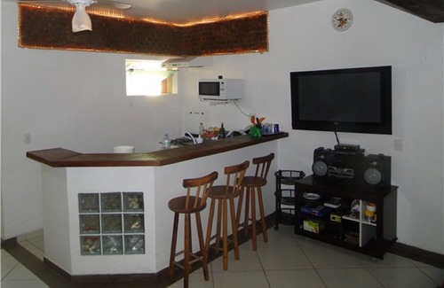 Saco da Capela Casa | Ilhabela adosado cerca del Club de Mar