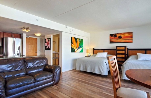 Waikiki Condominio | Ilikai 1329 Amazing Ocean, Sunset & Marina Views, 2 Queen Beds