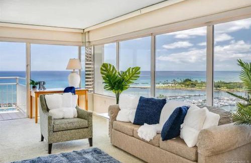 Waikiki Apartamento | Ilikai #1743 Panoramic views on Waikiki Beach