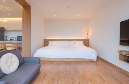 Hwaseong Casa | Ilmare Fulvilla Pension Resort