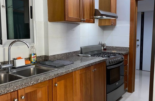 Ensanche Quisqueya Apartamento | IM's House | 1 BR | Pool | Gym | Downtown Santo Domingo