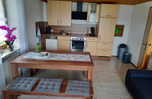 Lam Apartamento | Im Schönen Lamer Winkel, Ortsteil Buchetbühl Finden Sie Unsere neu Errichteten Ferienwohnungen. Unser Anwesen Befindet Sich Inmitten von Wiesen und Wäldern, Welche Direkt zum Erkunden Einladen. Egal zu Welcher Jahreszeit Genießen Sie Unsere Schöne La