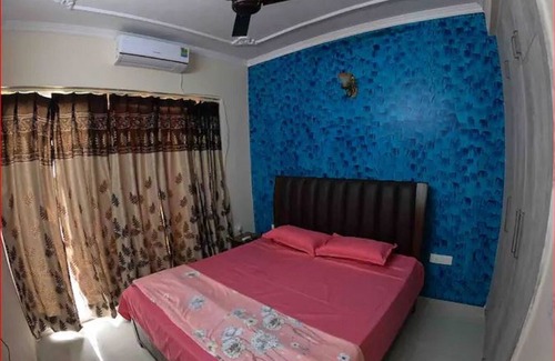 Kharar Cama Y Desayuno | “Imagine coming home to this gorgeous 2 bedroom Flat near Mohali.”