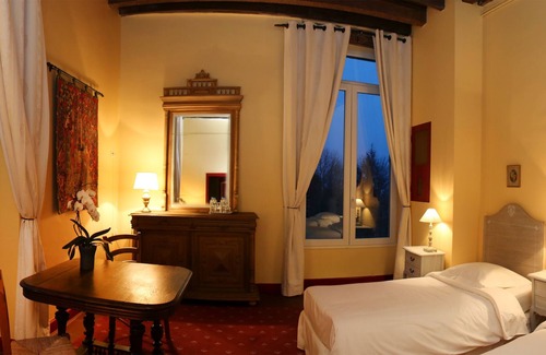 Beaumont-Sardolles Casa | Imagínese en un ambiente de la antigua nobleza de Francia.