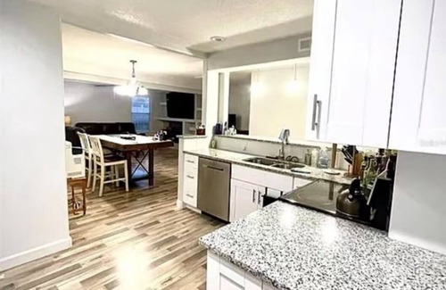 Whitfield Casa | IMG, Bradenton Beach, Anna Maria, Siesta Key Beach Beautiful & Centrally Located