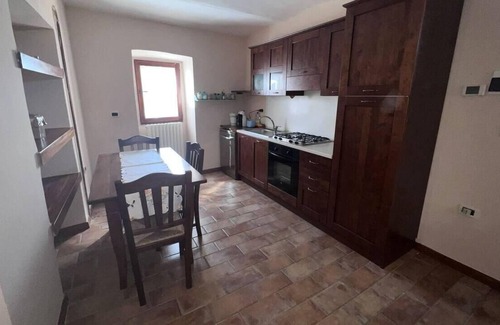 San Benedetto in Perillis Casa | Immaculate 2-Bed House