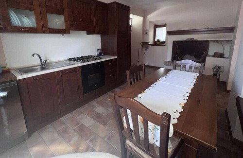 San Benedetto in Perillis Casa | Immaculate 2-Bed House