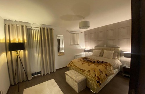 Bloxwich Apartamento | Immaculate 2-Bed Apartment in Birmingham