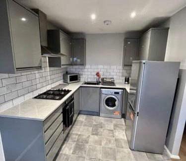 Watford Apartamento | Immaculate 2 bed flat with free parking!