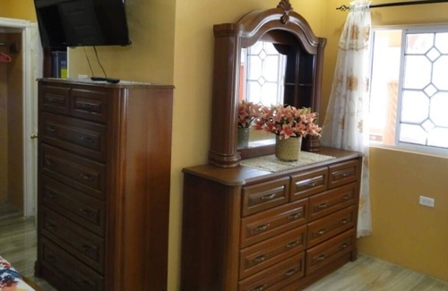 Greater Portmore Casa | Immaculate 2-Bed House in Greater Portmore