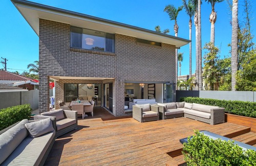 North Avoca Casa | Lakeside Luxury - 13 Lake Street, North Avoca