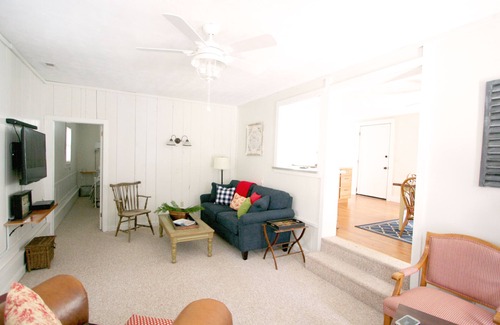 Brevard Casa | Inmaculado apartamento granero en la impresionante propiedad en la hermosa Brevard, NC!