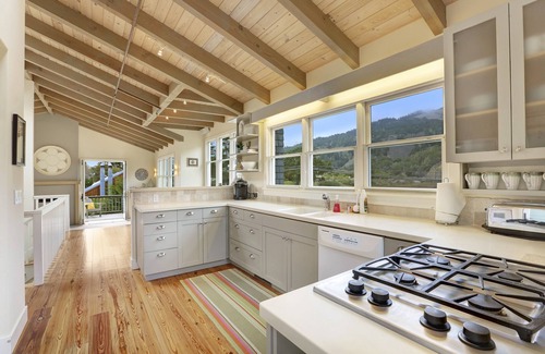 Stinson Beach Casa | Techos altos y excelentes vistas del monte Tam
