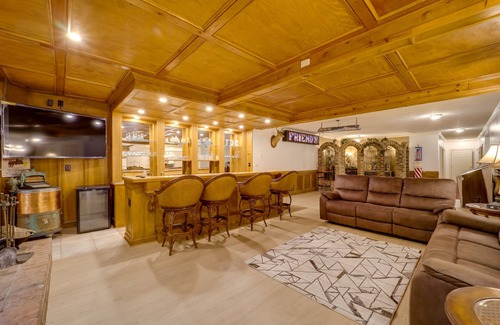 Boone Villa | Immaculate Boone Villa w/ Entertainment Lounge!