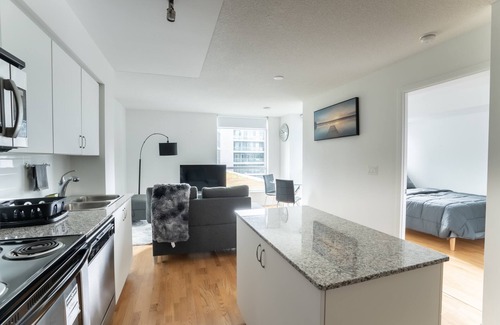 Fort York Condominio | IMMACULATE CONDO | MINUTES FROM DOWNTOWN TORONTO |