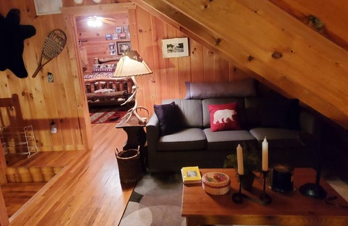 Clayton Cabina | Immaculate Cozy Cabin W/ Breathtaking Views