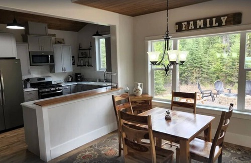 Martin City Cabaña | Immaculate Farm Cottage on 40 Acres - Minutes from Glacier National Park