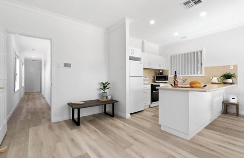 Renmark Apartamento | Immaculate, Modern, Comfortable Apartment in a Convenient Location