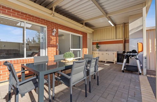 Renmark Apartamento | Immaculate, Modern, Comfortable Apartment in a Convenient Location