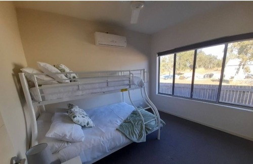 Midge Point Casa | Immaculate Ocean Front Family & Pet Friendly Home