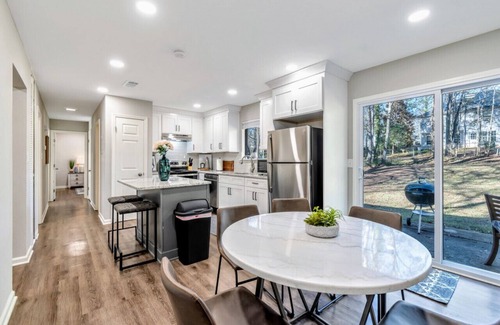 Rex Casa | Immaculate Pro Decor ComfyATH - Rex - 3BR - Pet Friendly - Fenced (wfield)& Fenced (wfield)