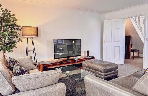 Broadstone Casa | Immaculately presented house
