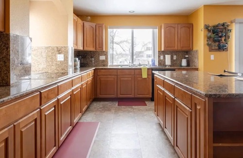 Green Valley Ranch Casa | Immense Home Minutes from the Airport open in new