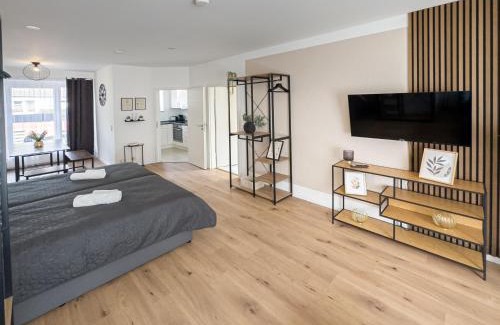 Burg-Grambke Apartamento | ImmoStay G#1 Ferienhaus - Parken & WiFi, 2 Balkone und 2 Bäder,4K