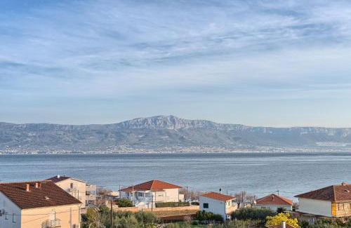 Slatine Apartamento | Imola's Place - Sea-View & Pool