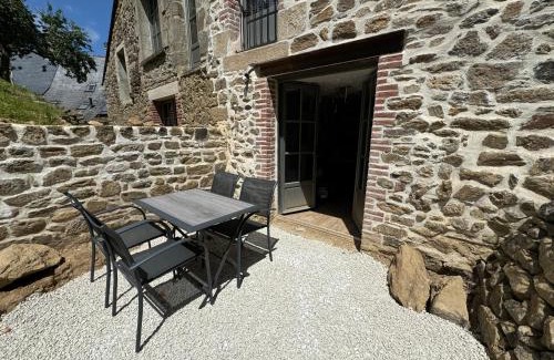 Lehon Casa | Impasse des Mystères - La maison des Sorciers Léhon/Dinan