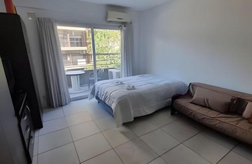 Almagro Apartamento | Moderno departamento con patio privado
