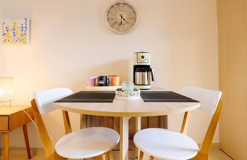 Schinias Apartamento | Impeccable 1-Bed Apartment in Schinias Beach