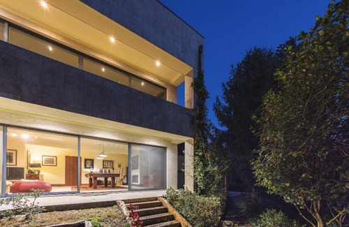 Santa Cruz do Douro Casa | Impeccable 5 Bed House in Santa Cruz do Douro
