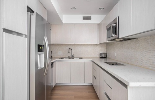 West Los Angeles Apartamento | Impeccable Brentwood 1BR w/ Gym & Rooftop, nr Shops & Bars, by Blueground