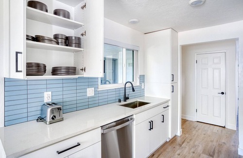 Cupertino Apartamento | Impeccable Cupertino 2BR, w/ Gym, Pool, W/D, walk to Apple, by Blueground