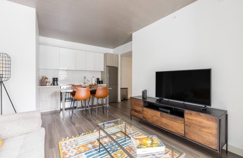 MIT Apartamento | Impeccable Kendall Square 1BR w/ Gym, near Shops & Dining, by Blueground