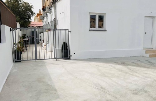 Larnaca Apartamento | Impeccable Newly Renovated Studio in Larnaca